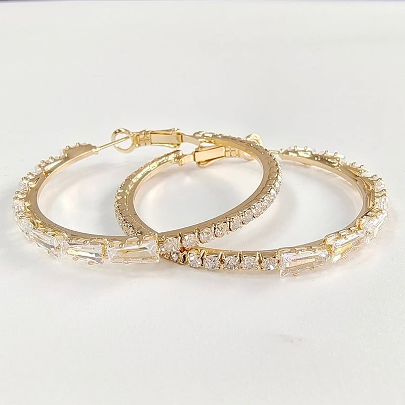 üíé ‚ú® Women's Sparkling CZ Hoop Earrings ‚Äì Micro-Paved, Lightweight Copper & Bold Design ‚Äì Elegant, Versatile & Perfect Gift üí´