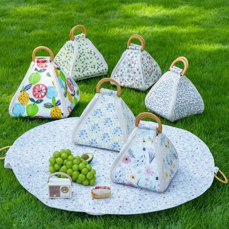 üåø Foldable Waterproof Picnic Blanket with Carry Handle ‚Äì Thick Padded Outdoor Mat for Beach, Camping & Travel