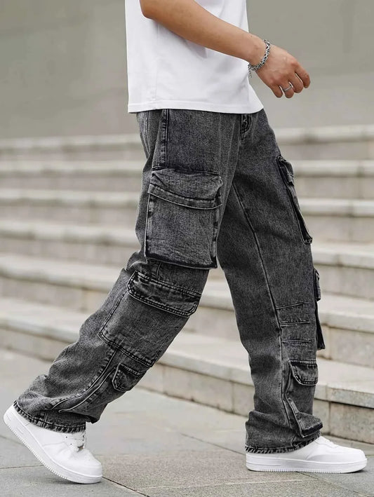 Fashionable men's denim trousers, washed workwear trousers, multi-pocket function for outdoor wear.