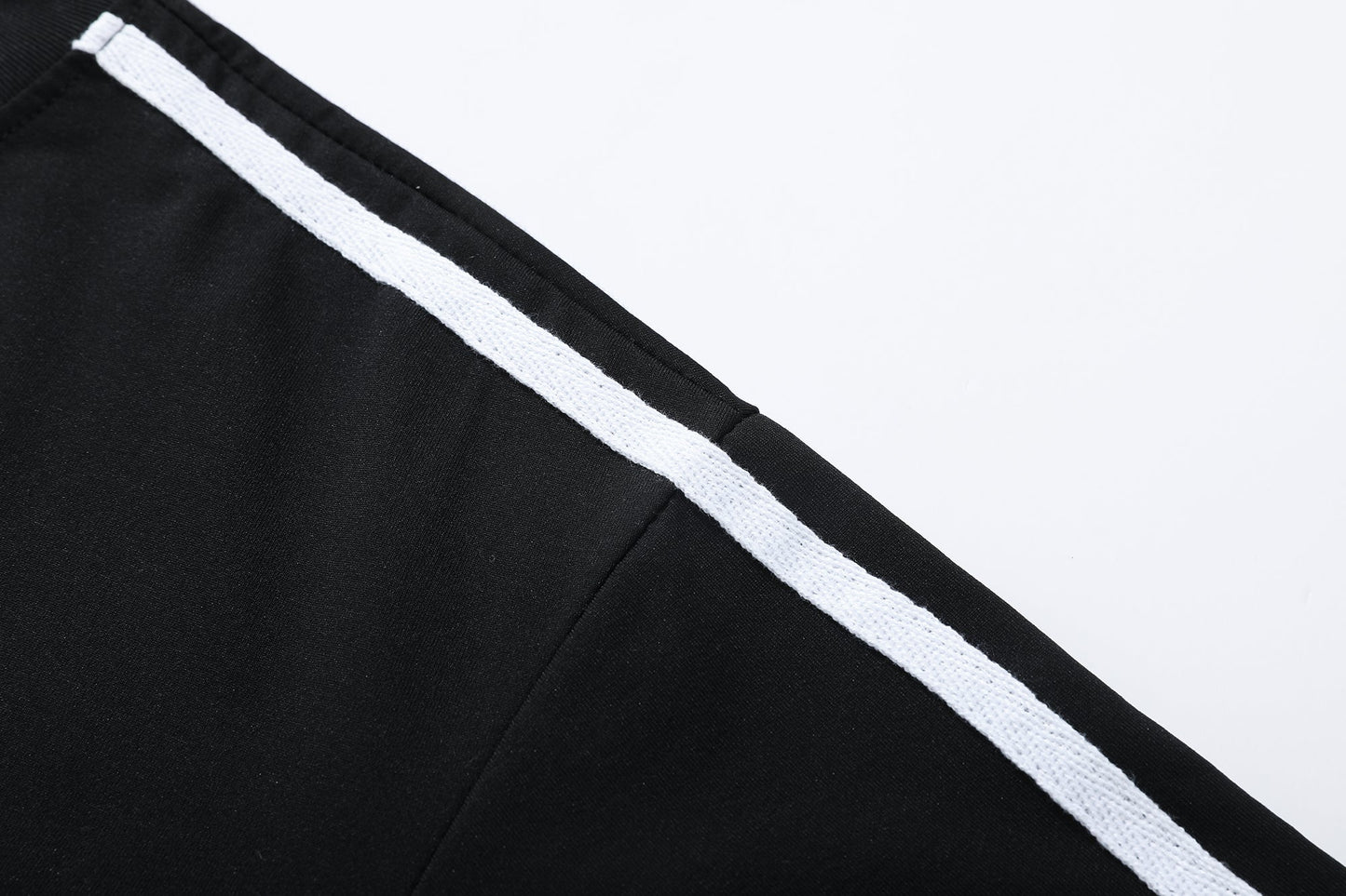 Men's Black & White Contrast Raglan Short-Sleeve T-Shirt