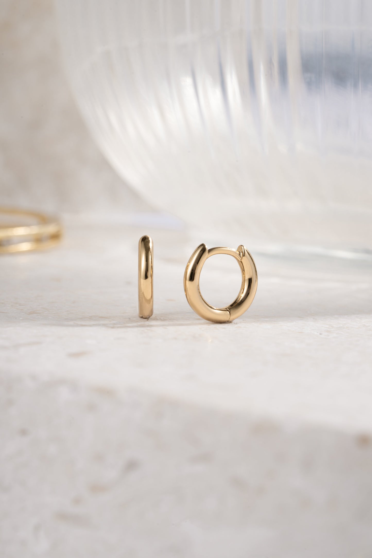 8mm Minimalist Small Hoop Earrings