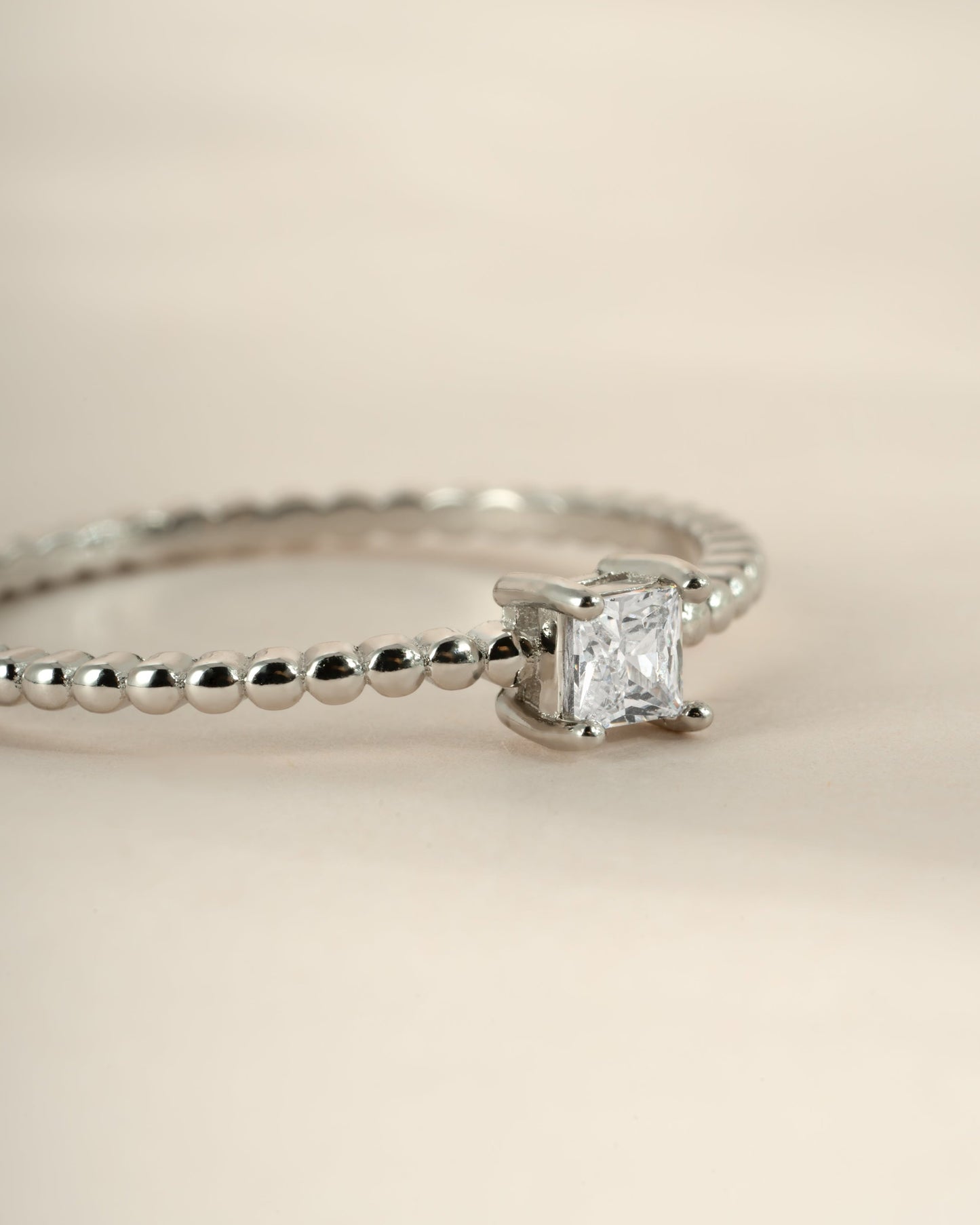 Princess Cut w Beaded Band