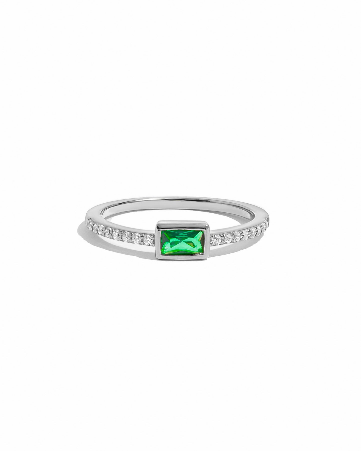 Emerald Baguette Ring w Pavé Band