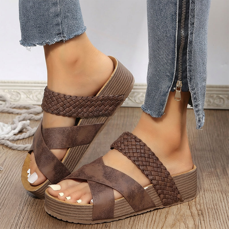 üî• Women's Criss-Cross Woven Strap Wedge Sandals ‚Äì Comfortable, Stylish & Perfect for Summer Days ‚òÄÔ∏è