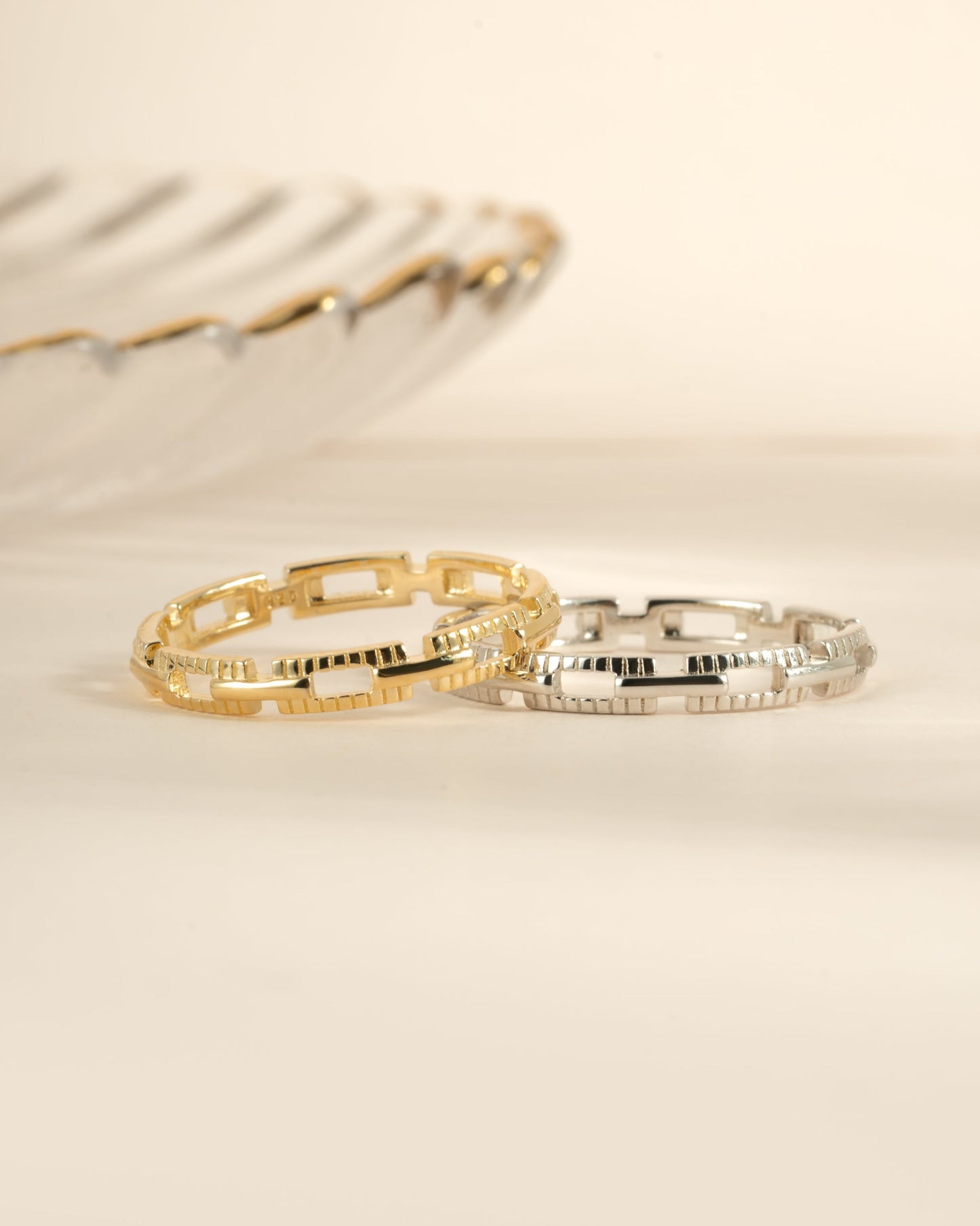 Square Link Ring