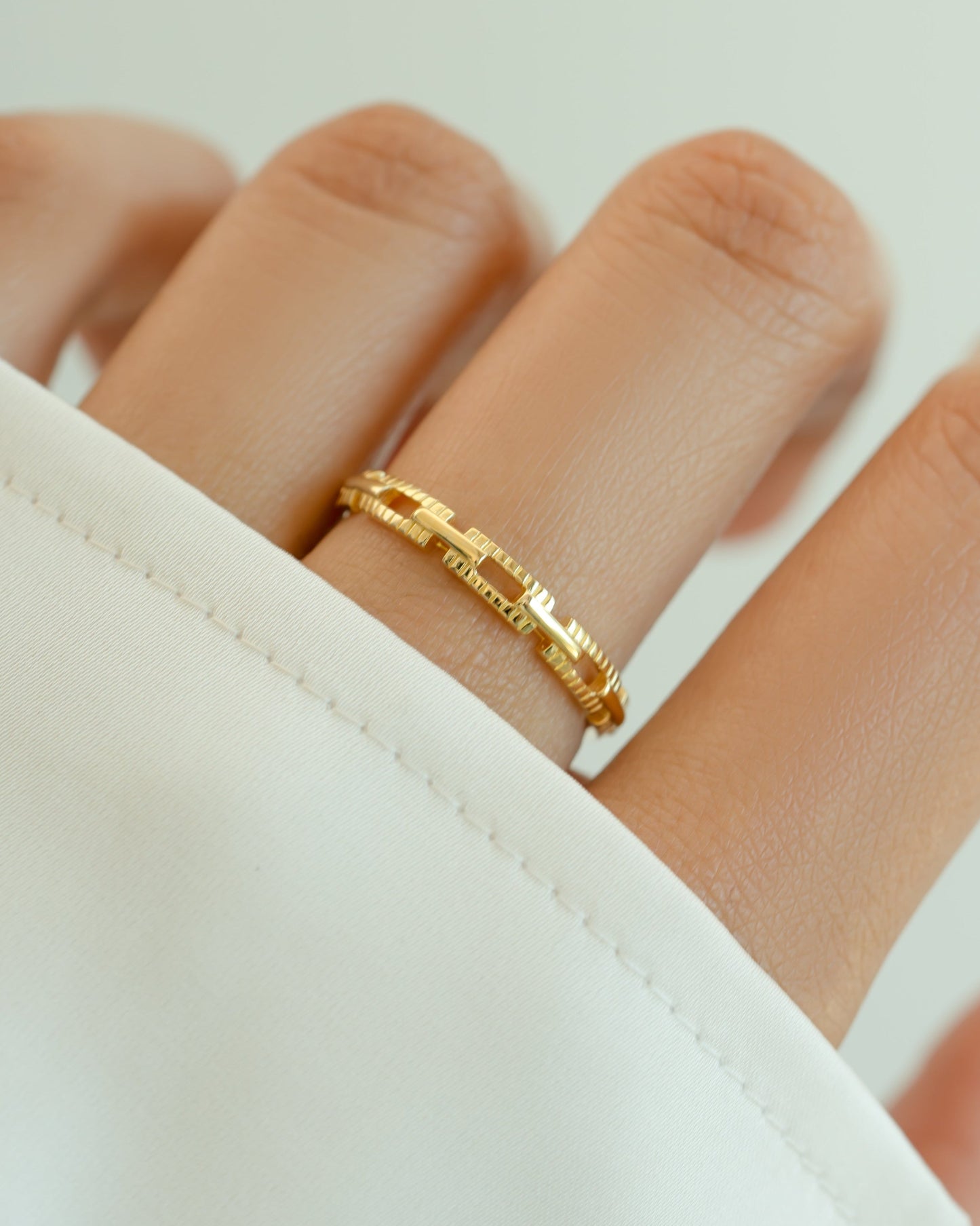 Square Link Ring