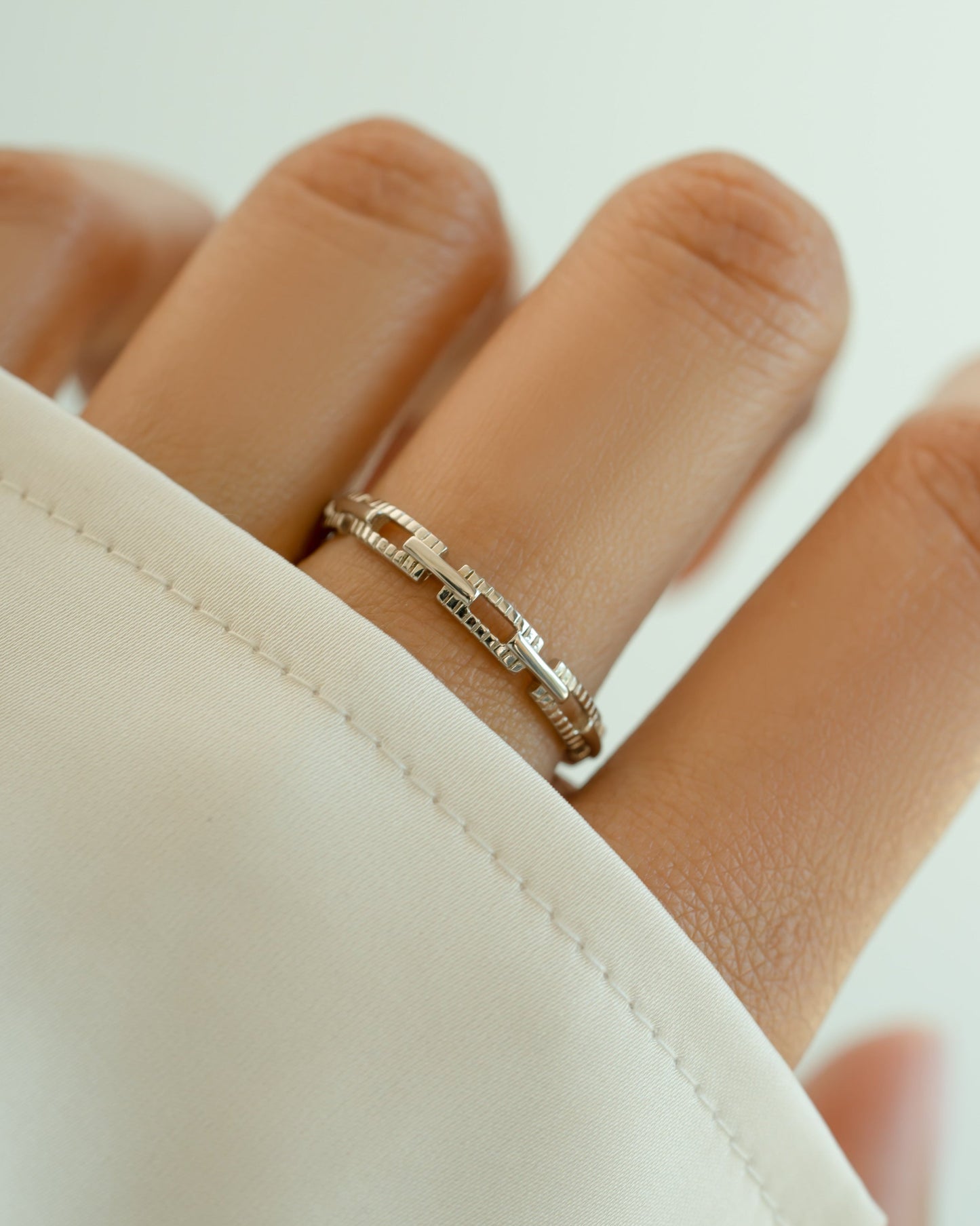 Square Link Ring